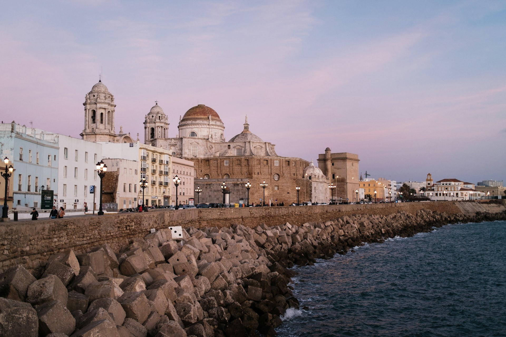 Aleksandrs karevs g Qm7uyb 2a M unsplash