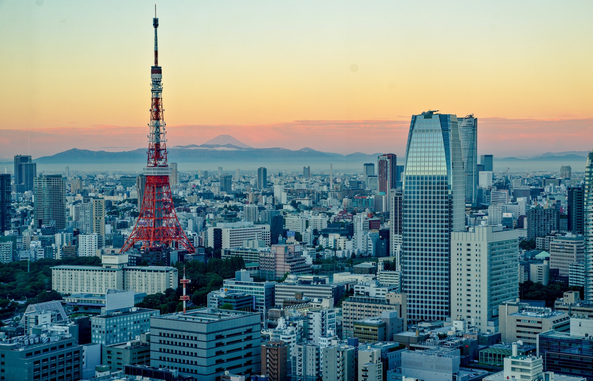 The World’s Best Airline Just Added Even More Flights from the UK!