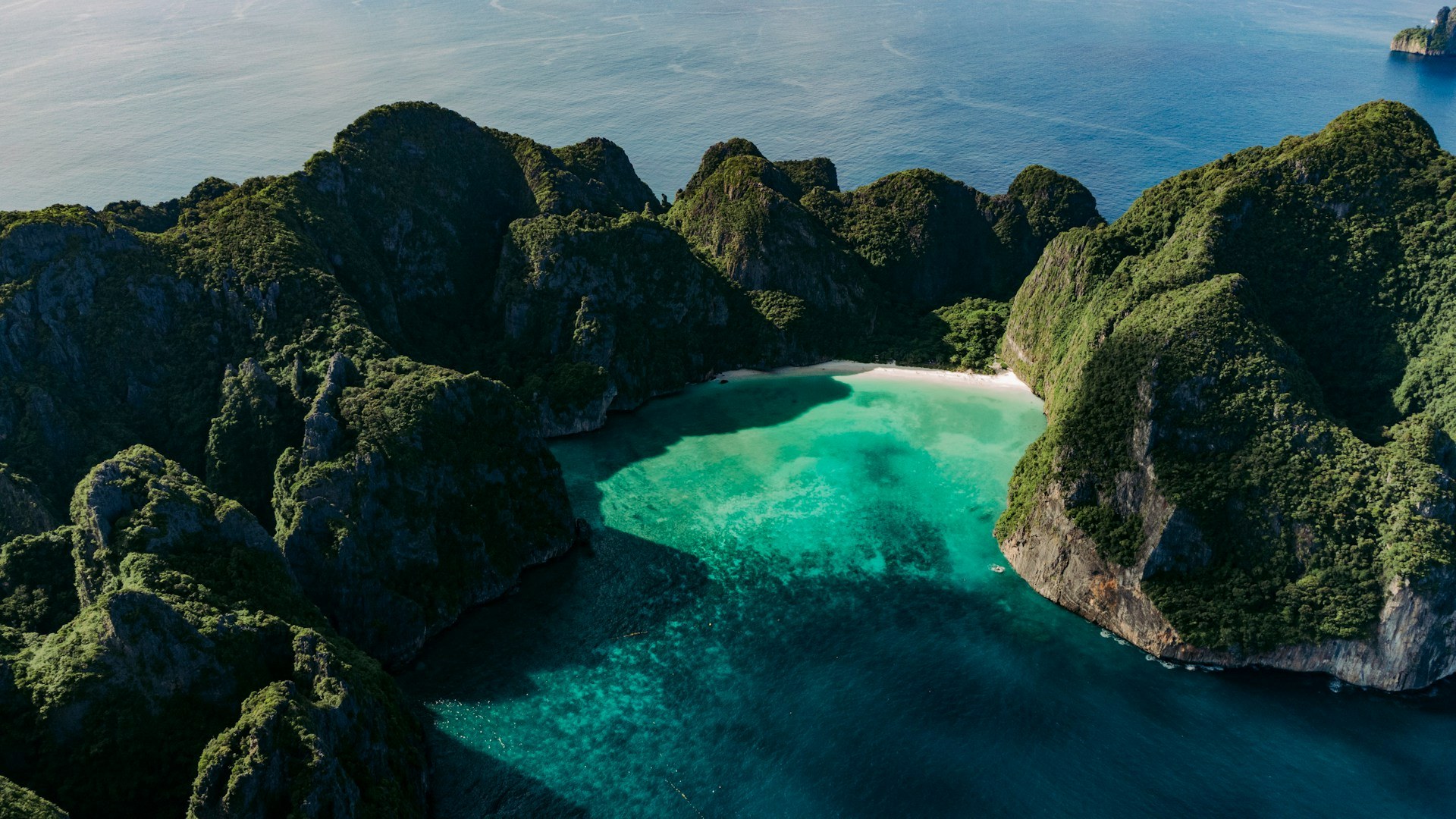 Thailand is giving away thousands of free flights to travellers