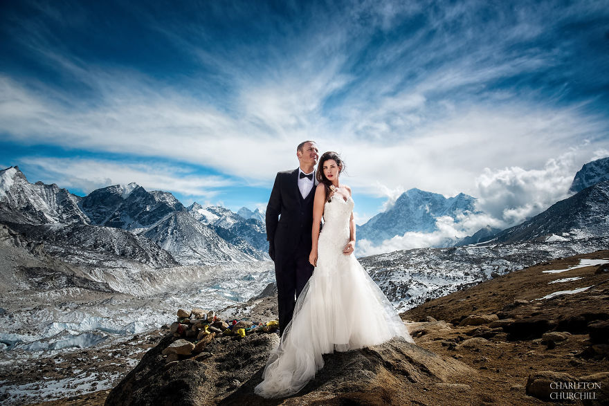Epic wedding photos of couple married on Mount Everest!