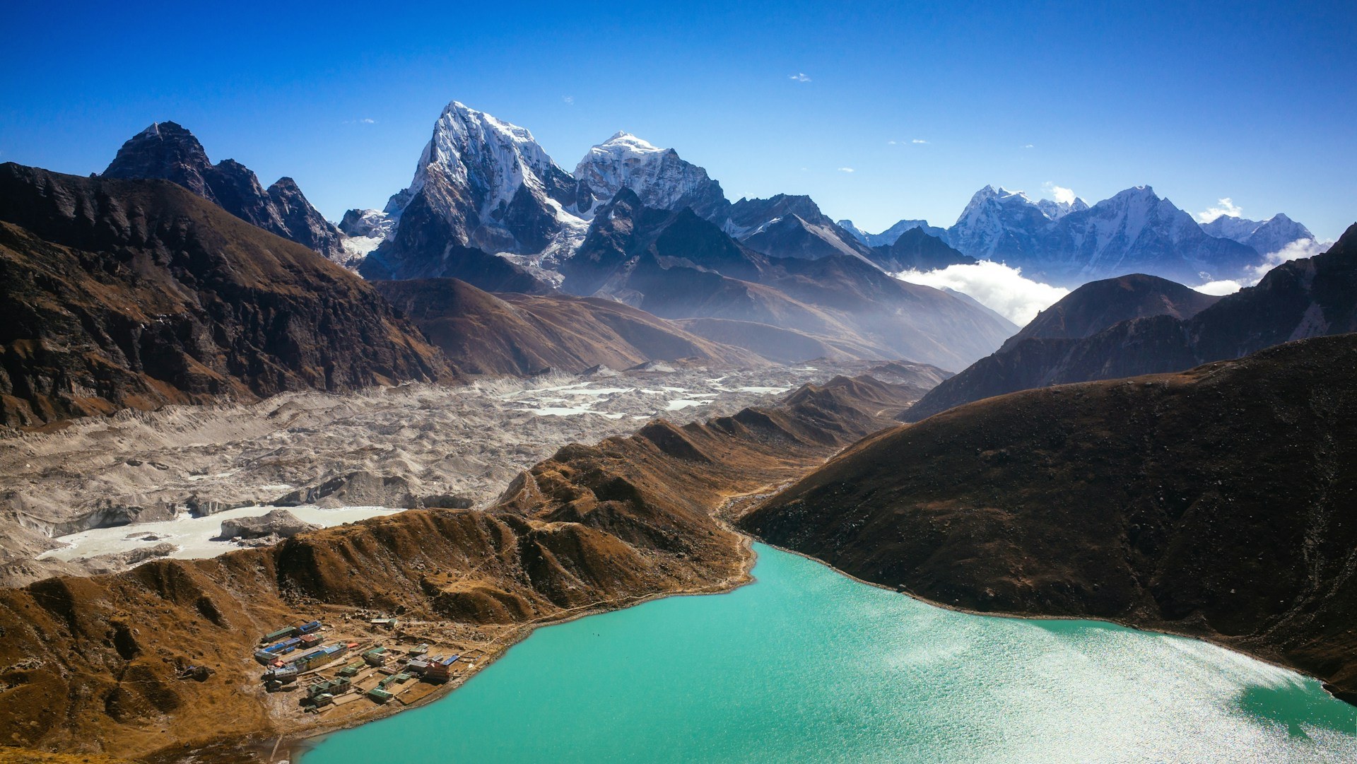 Nepal Makes Nearly 100 Himalayan Peaks Free to Climb