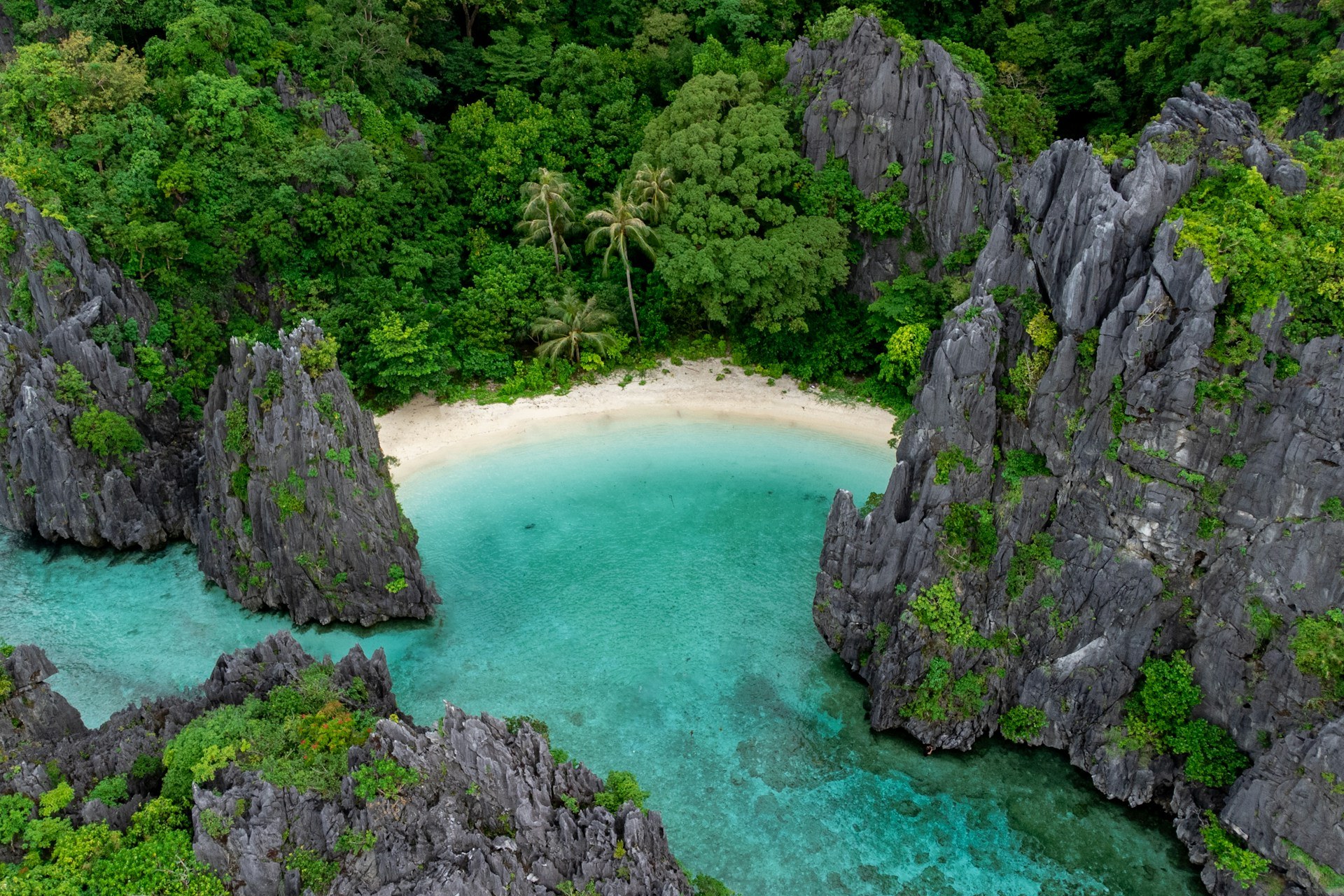 Pack Your Bags (and Your Swimsuit!) The World’s Best Beaches for 2025 Have Been Revealed!